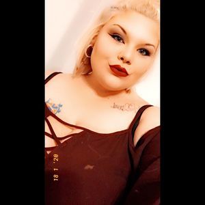 Meet your Posher, Xandi